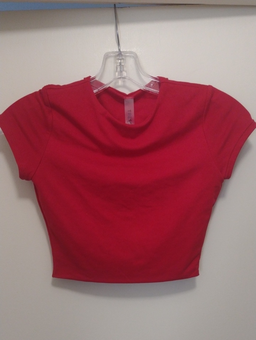 Tresser Women's Red Short Sleeve Crop Tee (J1387)